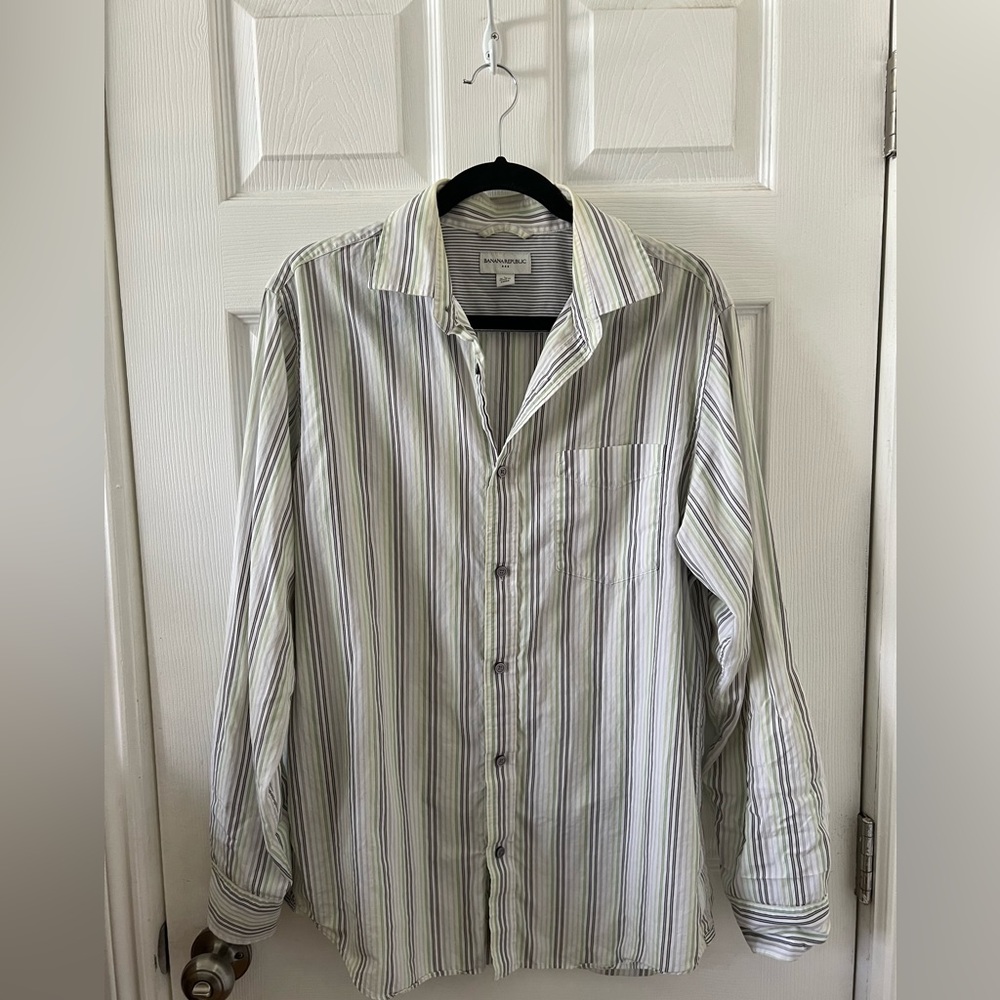 Men’s Banana Republic Green, Grey, and white Striped Large Casual Button Shirt
